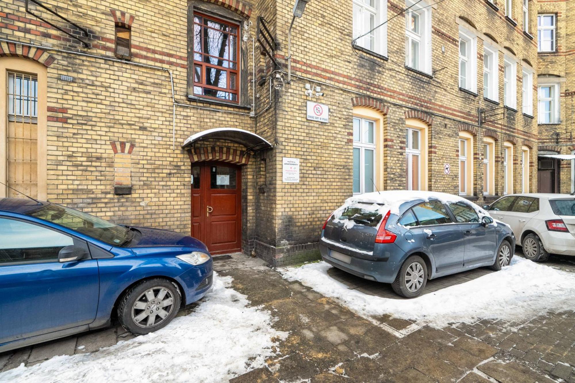 Przytulne Studia Very Berry W Poznaniu Blisko Parku By Noclegi Renters Exteriér fotografie