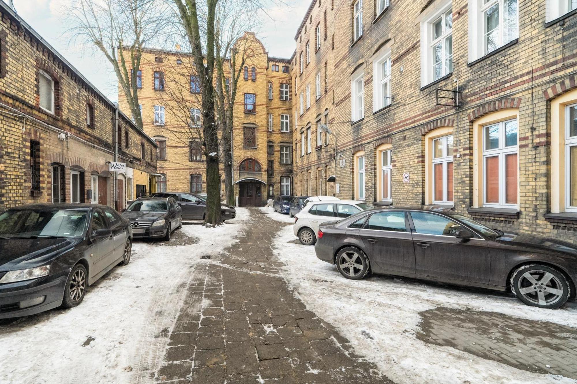 Przytulne Studia Very Berry W Poznaniu Blisko Parku By Noclegi Renters Exteriér fotografie