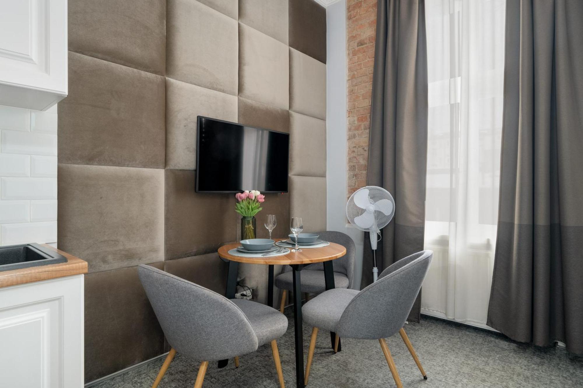 Przytulne Studia Very Berry W Poznaniu Blisko Parku By Noclegi Renters Exteriér fotografie